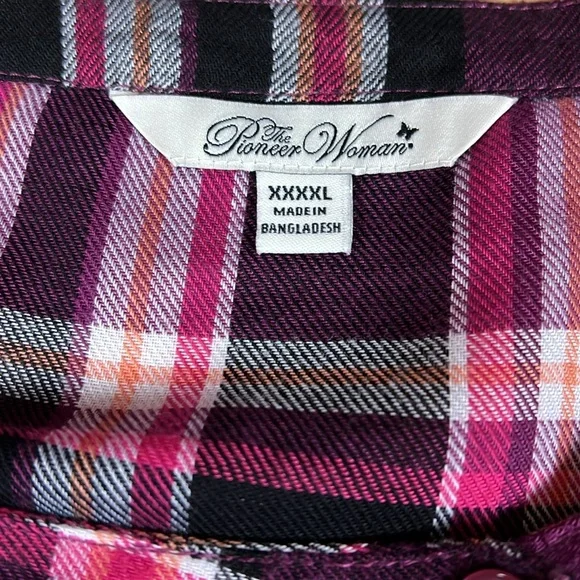 🌸The Pioneer Woman🌸 Embroidered Flannel top, Long Sleeve Button front ~ XXXXL - Picture 11 of 11
